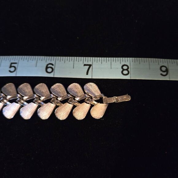 Vintage Crown Trifari Silver Bracelet Leaf Shape - Picture 3 of 9